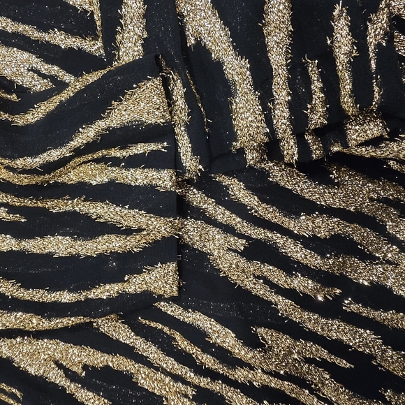 Chic Animal Print Sweater - Picture 8 of 8